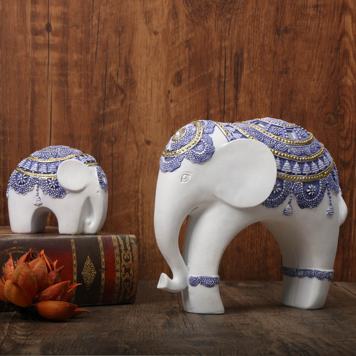 รูปปั้นช้างลำต้นสีฟ้าและสีขาว- - Home Decor Deals บทวิจารณ์และราคา