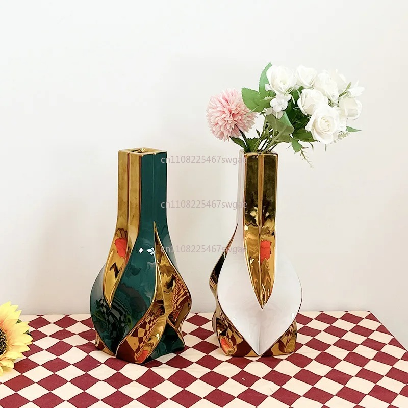 การตกแต่งห้องนั่งเล่น แจกันดอก - Home Decor Luxury บทวิจารณ์และราคา